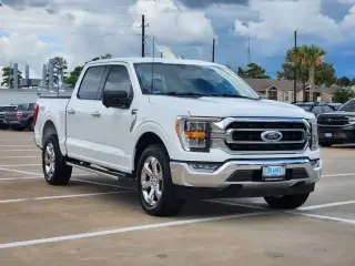 Ford F-150 2022 4x4 XLT 4p SuperCrew 5.5 ft. CB