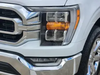 Ford F-150 2022 4x4 XLT 4p SuperCrew 5.5 ft. CB