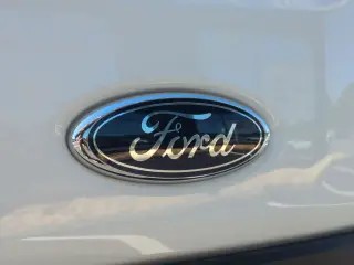 Ford Transit 2025 250 3p LWB Tech techo bajo furgoneta de carga