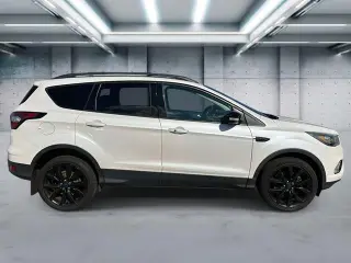 Ford Escape 2017 4x4 Titanium 4p SUV