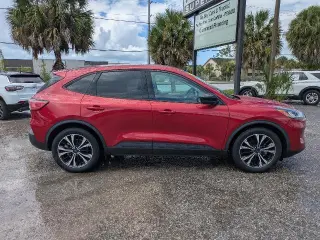 Ford Escape 2022 SE 4dr SUV