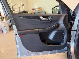 Ford Escape 2024 AWD ST-Line 4dr SUV