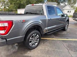 Ford F-150 2023 4x4 XL 4dr SuperCrew 5.5 ft. SB