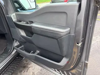 Ford F-150 2023 4x4 XL 4dr SuperCrew 5.5 ft. SB
