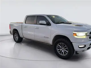 Ram 1500 2021 4x4 Laramie 4dr Crew Cab 5.6 ft. SB Pickup