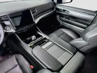Jeep Wagoneer 2023 4x2 Serie II 4p SUV