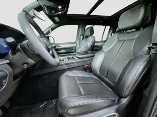 Jeep Wagoneer 2023 4x2 Serie II 4p SUV