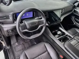 Jeep Wagoneer 2023 4x2 Serie II 4p SUV