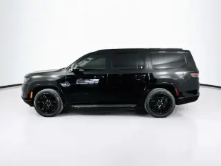 Jeep Wagoneer 2023 4x2 Serie II 4p SUV