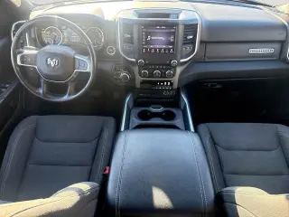 Ram 1500 2019 4x4 Big Horn 4p Crew Cab 5.6 ft. SB Pickup