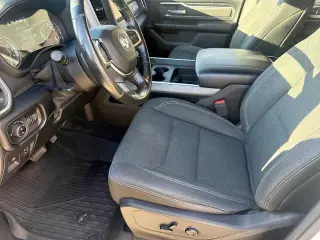 Ram 1500 2019 4x4 Big Horn 4p Crew Cab 5.6 ft. SB Pickup