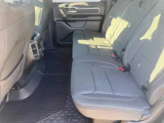Ram 1500 2019 4x4 Big Horn 4p Crew Cab 5.6 ft. SB Pickup