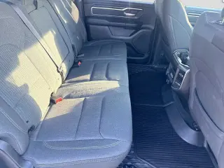 Ram 1500 2019 4x4 Big Horn 4p Crew Cab 5.6 ft. SB Pickup