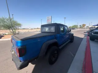 Jeep Gladiator 2022 4x4 Sport 4dr Crew Cab 5.0 ft. SB