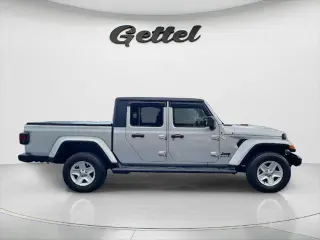 Jeep Gladiator 2022 4x4 Sport 4dr Crew Cab 5.0 pies SB