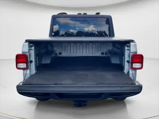Jeep Gladiator 2022 4x4 Sport 4dr Crew Cab 5.0 pies SB