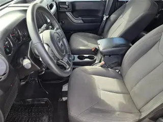 Jeep Wrangler Unlimited 2017 4x4 Sport 4dr SUV