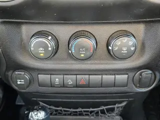 Jeep Wrangler Unlimited 2017 4x4 Sport 4dr SUV