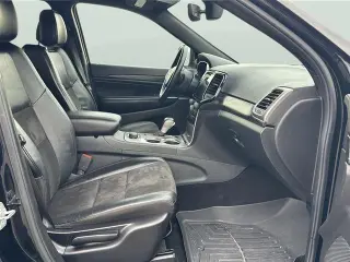 Jeep Grand Cherokee 2019 4x4 Laredo 4dr SUV