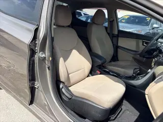Hyundai ELANTRA 2016 SE 4p Sedan 6M (EE. UU.)