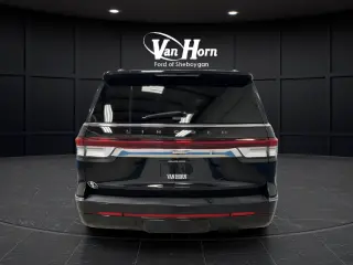 2022 Lincoln Navigator
