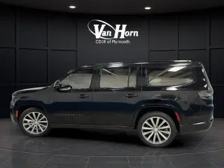 2022 Jeep Grand Wagoneer