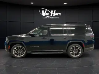 2022 Jeep Wagoneer