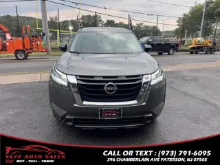 2023 Nissan Pathfinder S 4WD