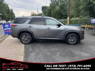 2023 Nissan Pathfinder S 4WD