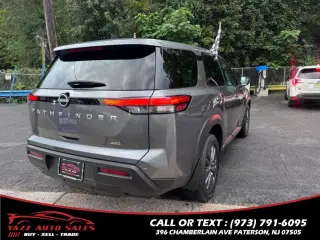 2023 Nissan Pathfinder S 4WD