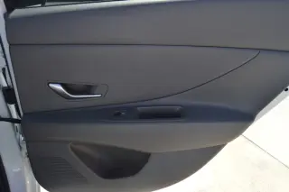 2024 Hyundai Elantra SEL IVT