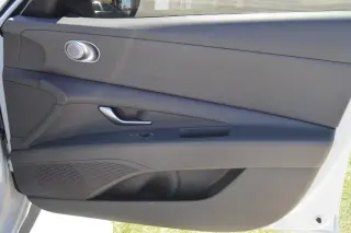 2024 Hyundai Elantra SEL IVT