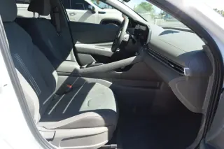 2024 Hyundai Elantra SEL IVT