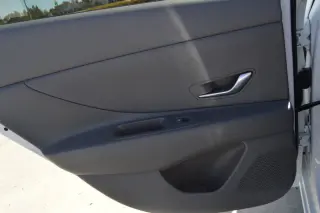 2024 Hyundai Elantra SEL IVT