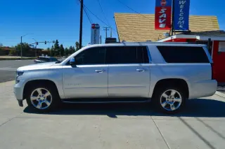 2017 Chevrolet Suburban 4WD 4dr 1500 Premier