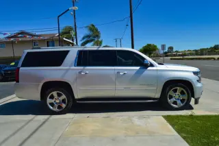 2017 Chevrolet Suburban 4WD 4dr 1500 Premier