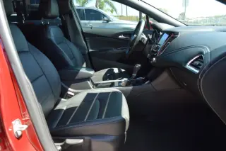 2017 Chevrolet Cruze 4dr HB 1.4L Premier w/1SF