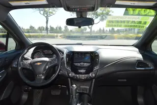 2017 Chevrolet Cruze 4dr HB 1.4L Premier w/1SF