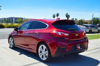 2017 Chevrolet Cruze 4dr HB 1.4L Premier w/1SF