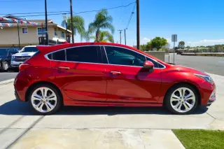 2017 Chevrolet Cruze 4dr HB 1.4L Premier w/1SF