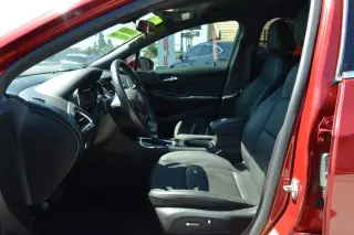 2017 Chevrolet Cruze 4dr HB 1.4L Premier w/1SF