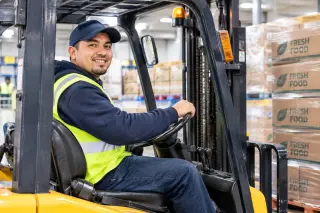 🚨🔥 ¡URGENTE! ¡ESTAMOS CONTRATANDO EN GARDENA Y TORRANCE! HASTA $19 HR