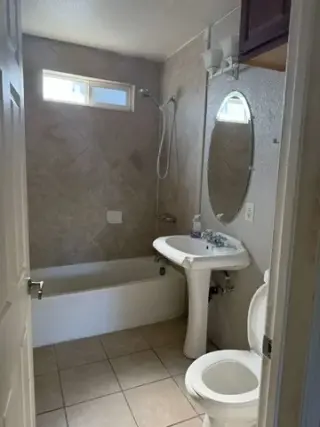 ¡APARTAMENTOS EN RIVERSIDE!
