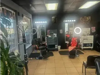 Barbería y Salón de Belleza