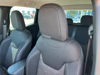 Jeep Renegade 2023 4x4 Latitude 4dr SUV