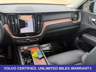 Volvo XC60 2024 AWD B5 Plus Tema Oscuro 4dr SUV