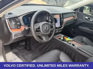 Volvo XC60 2024 AWD B5 Plus Tema Oscuro 4dr SUV