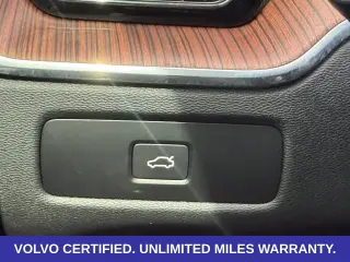 Volvo XC60 2024 AWD B5 Plus Tema Oscuro 4dr SUV