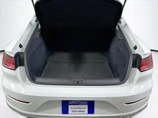 Volkswagen Arteon 2021 SE 4dr Sedán