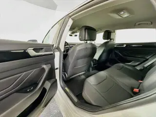 Volkswagen Arteon 2021 SE 4dr Sedán